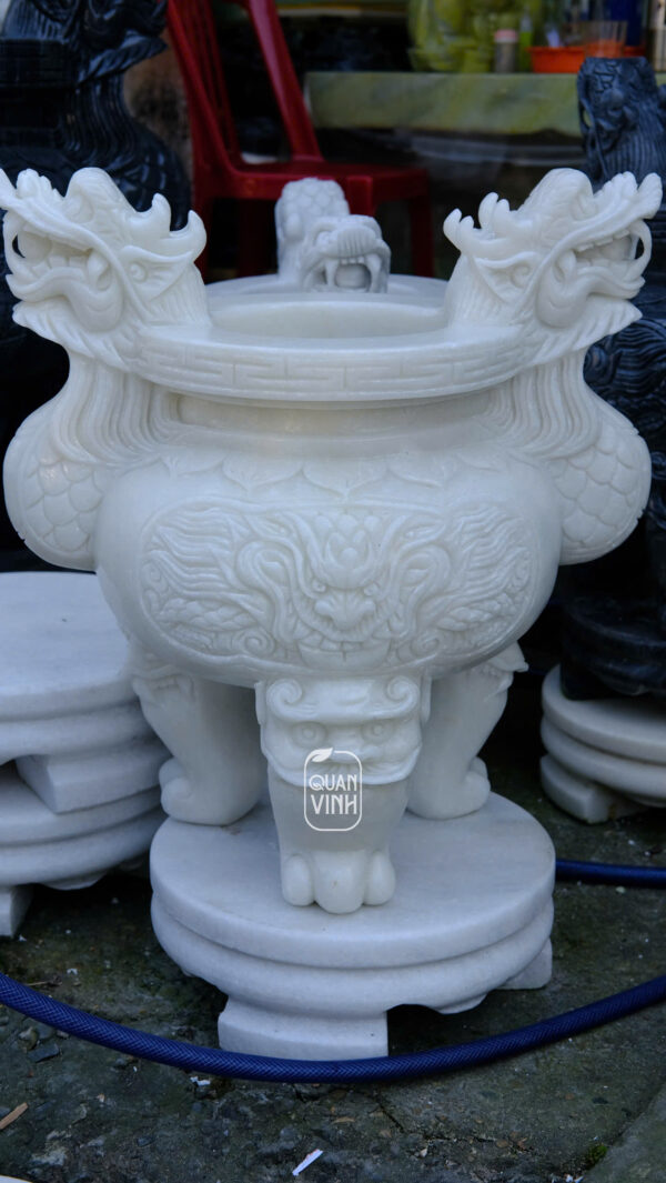 Lư hương bằng đá 09