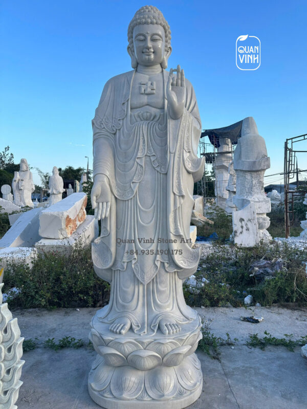 Tượng Phật A Di Đà bằng đá 01